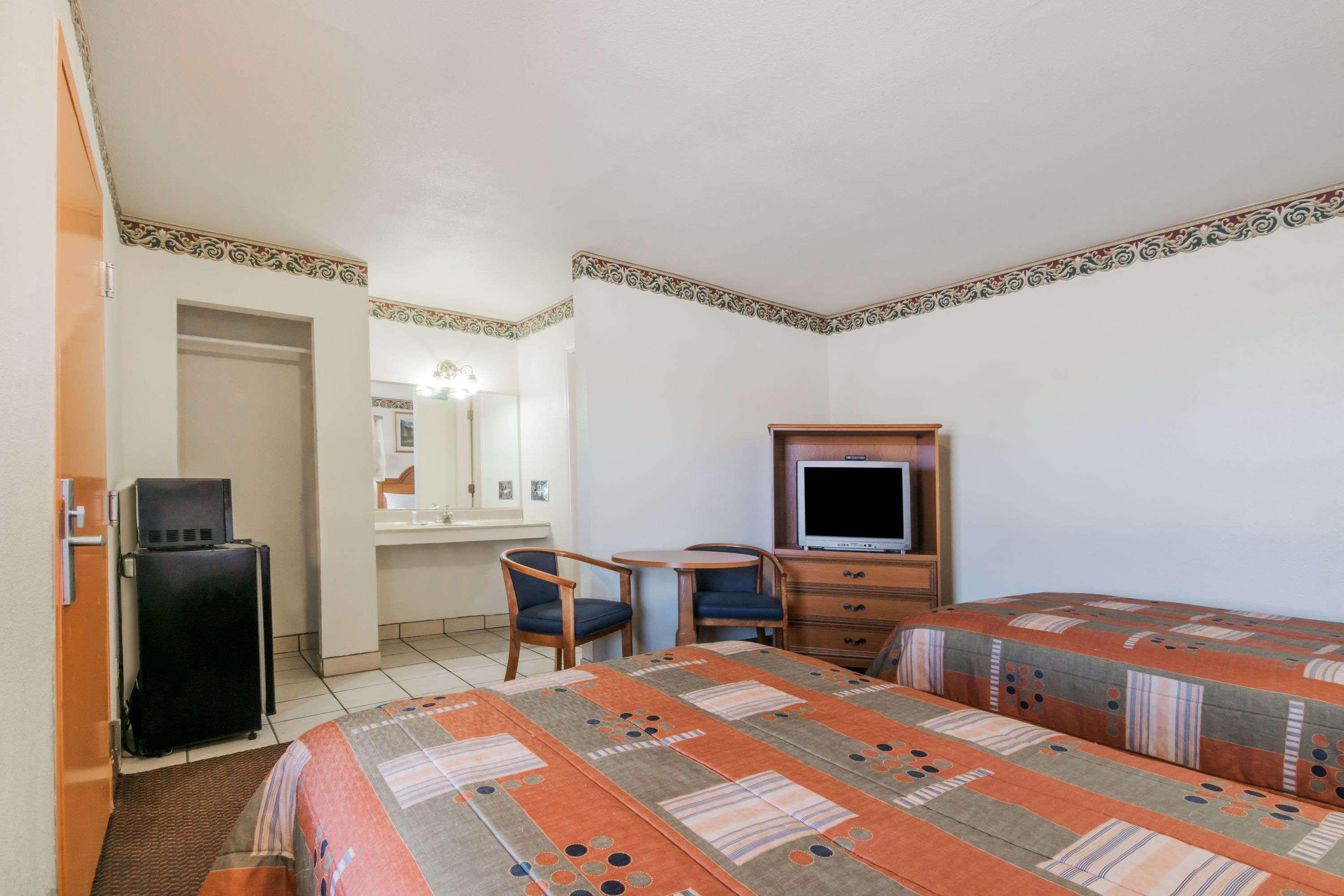 Travelodge By Wyndham Temple Εξωτερικό φωτογραφία